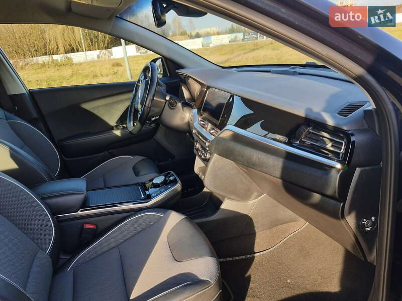 Позашляховик / Кросовер Kia Niro 2020 в Львові