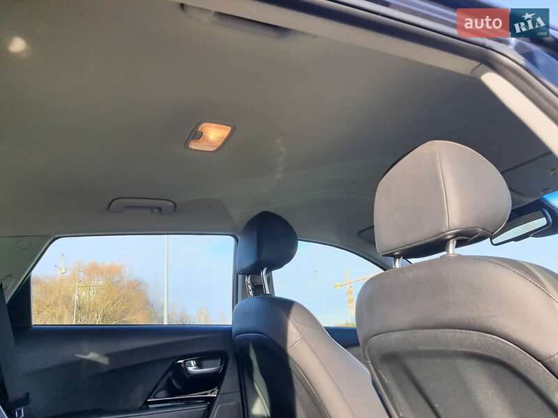 Позашляховик / Кросовер Kia Niro 2020 в Львові