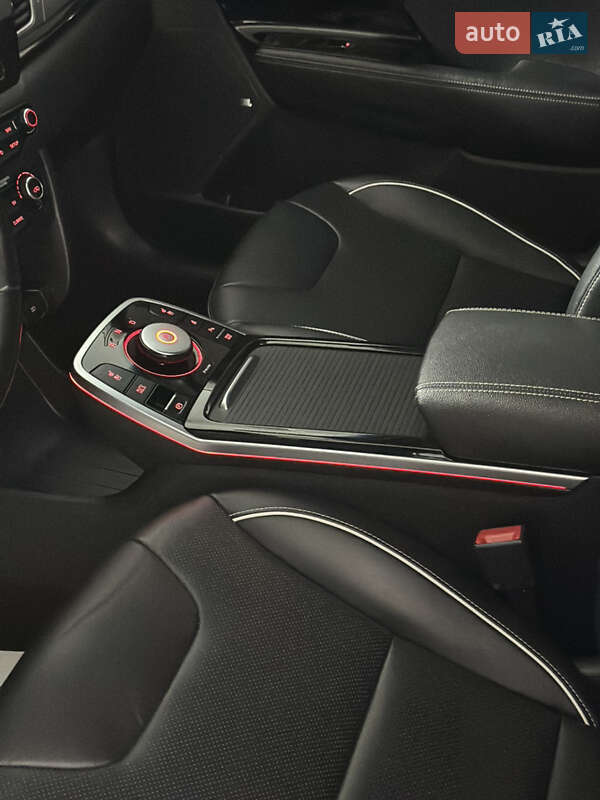 Позашляховик / Кросовер Kia Niro 2019 в Івано-Франківську