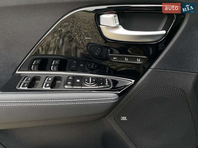 Позашляховик / Кросовер Kia Niro 2020 в Львові