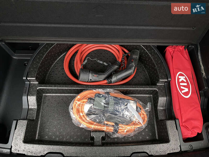 Позашляховик / Кросовер Kia Niro 2020 в Львові