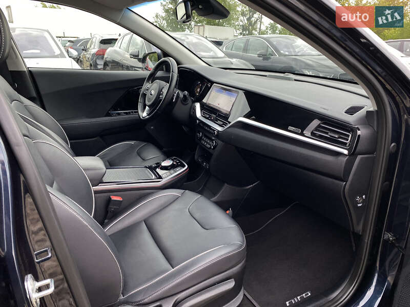 Позашляховик / Кросовер Kia Niro 2020 в Львові