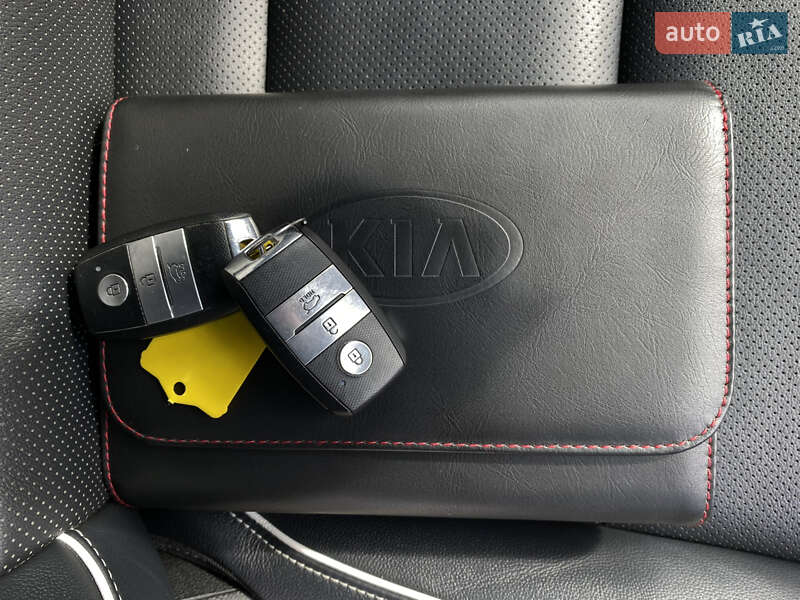 Позашляховик / Кросовер Kia Niro 2020 в Львові