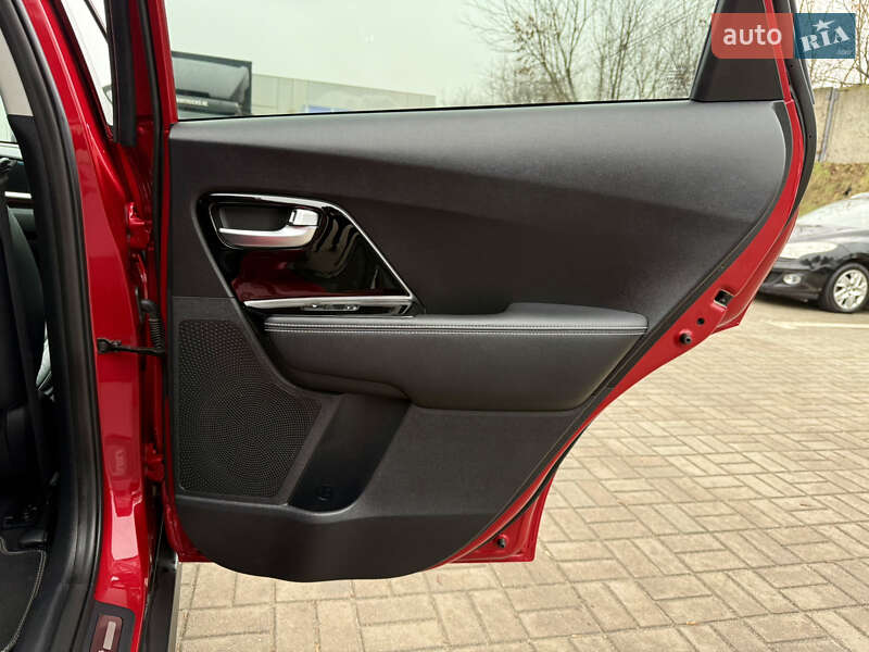 Позашляховик / Кросовер Kia Niro 2020 в Тернополі