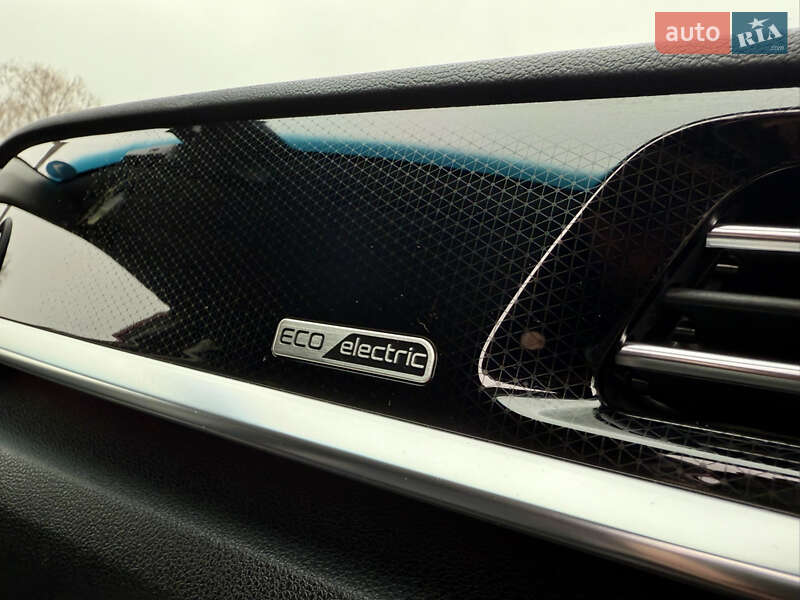 Позашляховик / Кросовер Kia Niro 2020 в Тернополі