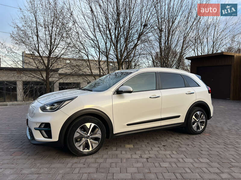 Внедорожник / Кроссовер Kia Niro 2020 в Тернополе