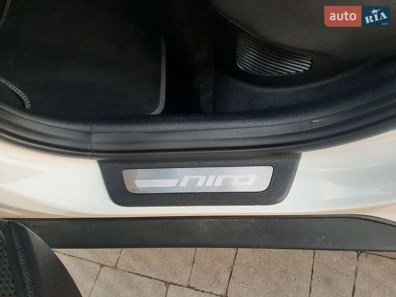 Внедорожник / Кроссовер Kia Niro 2019 в Владимире фото 45 Внедорожник / Кроссовер Kia Niro 2019 в Владимире