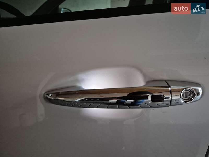 Внедорожник / Кроссовер Kia Niro 2019 в Владимире фото 64 Внедорожник / Кроссовер Kia Niro 2019 в Владимире