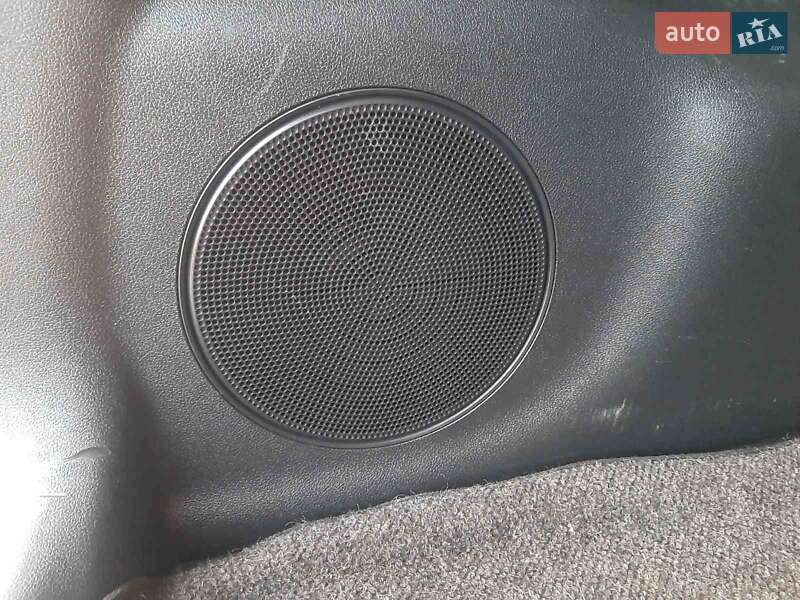 Внедорожник / Кроссовер Kia Niro 2019 в Владимире фото 71 Внедорожник / Кроссовер Kia Niro 2019 в Владимире