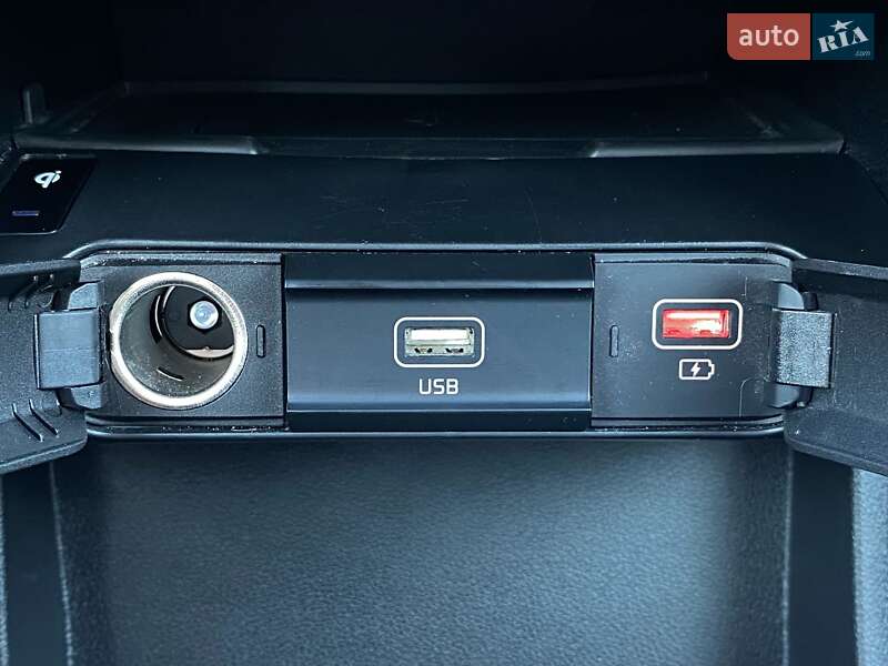 Внедорожник / Кроссовер Kia Niro 2020 в Львове