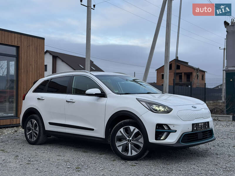 Внедорожник / Кроссовер Kia Niro 2020 в Дрогобыче