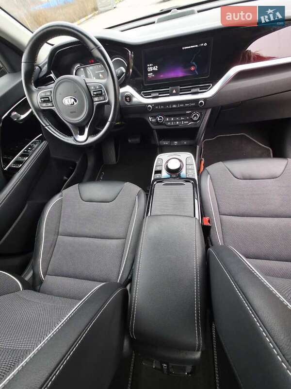 Внедорожник / Кроссовер Kia Niro 2020 в Ирпене
