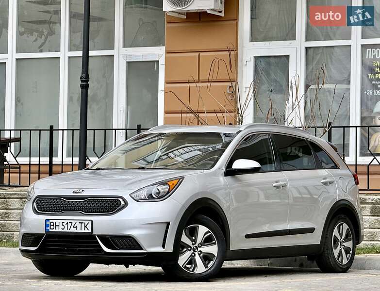Внедорожник / Кроссовер Kia Niro 2017 в Одессе