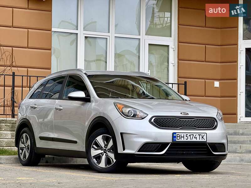 Внедорожник / Кроссовер Kia Niro 2017 в Одессе