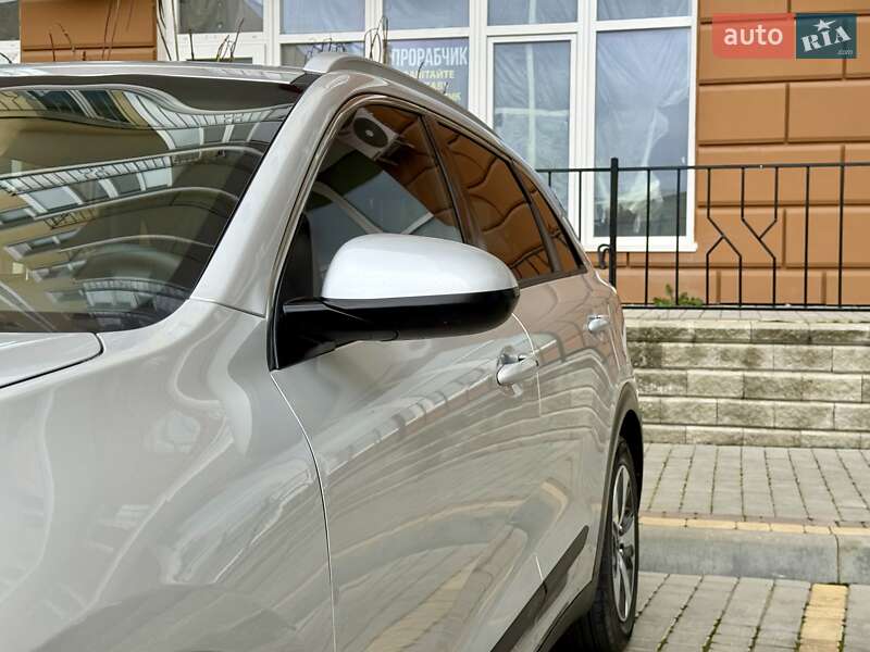 Внедорожник / Кроссовер Kia Niro 2017 в Одессе