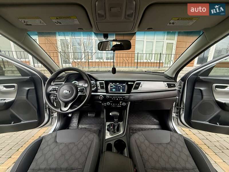 Внедорожник / Кроссовер Kia Niro 2017 в Одессе