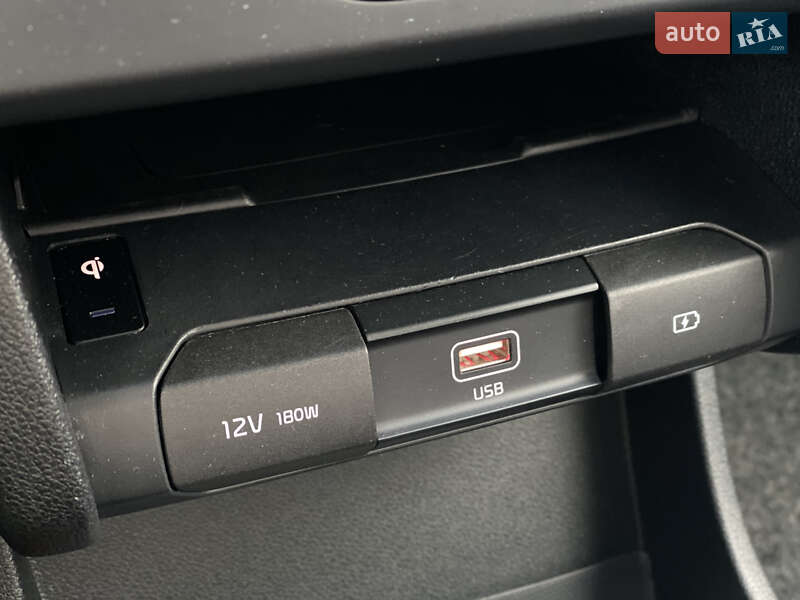 Позашляховик / Кросовер Kia Niro 2019 в Луцьку