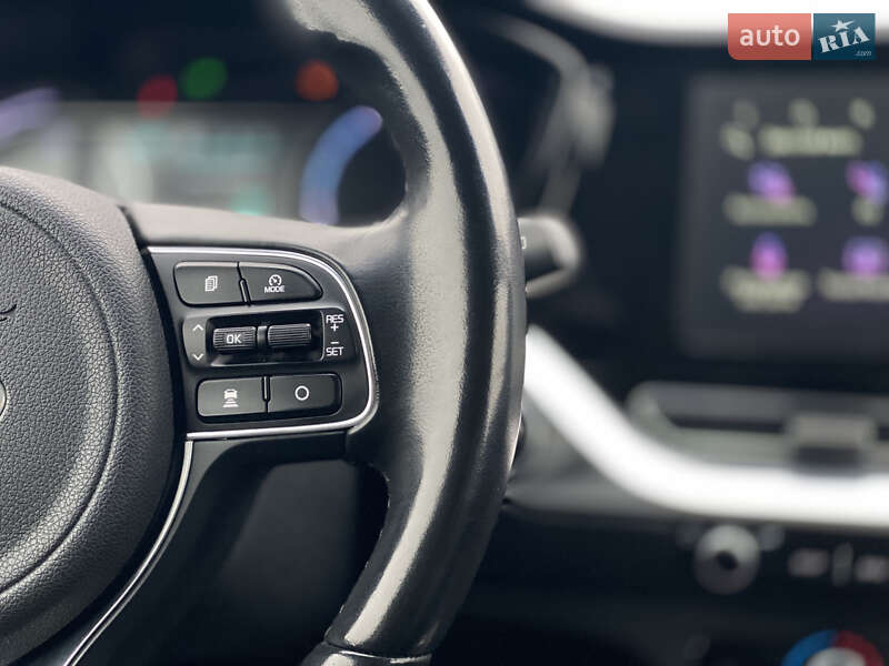 Позашляховик / Кросовер Kia Niro 2019 в Луцьку