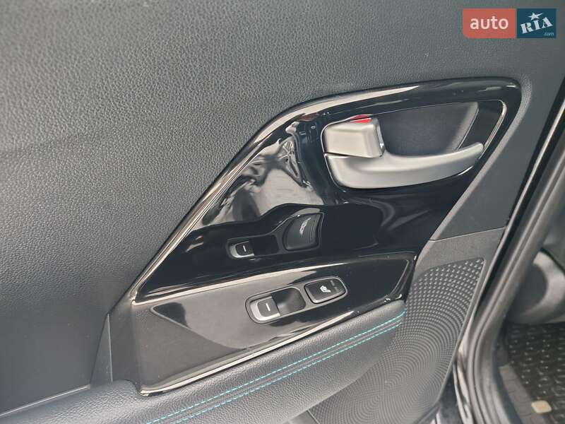 Внедорожник / Кроссовер Kia Niro 2020 в Дубно