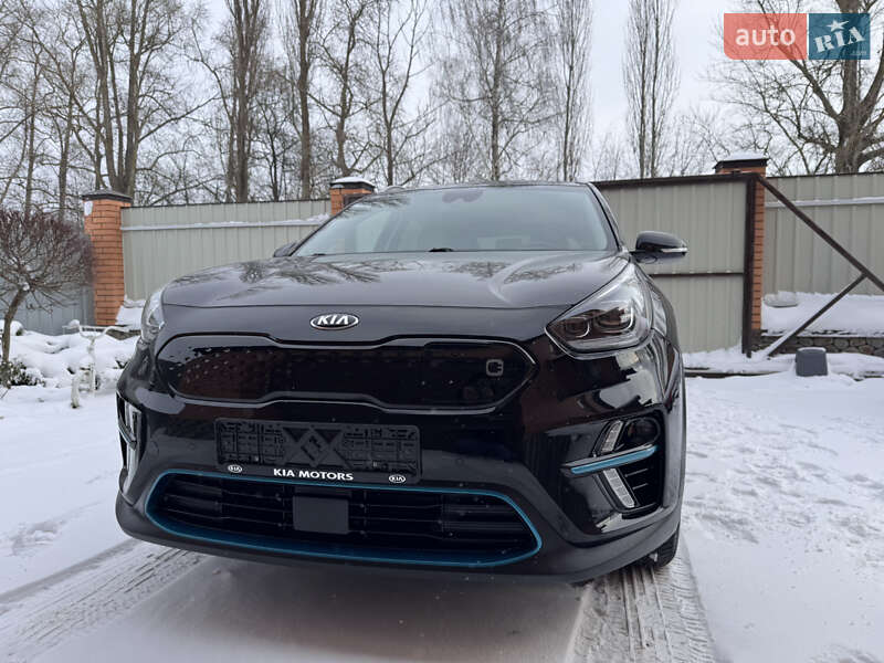 Внедорожник / Кроссовер Kia Niro 2020 в Казатине