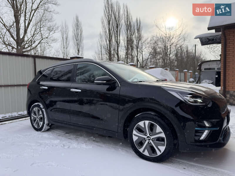 Внедорожник / Кроссовер Kia Niro 2020 в Казатине