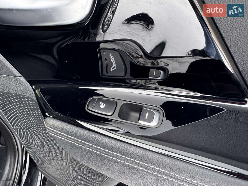 Внедорожник / Кроссовер Kia Niro 2020 в Казатине