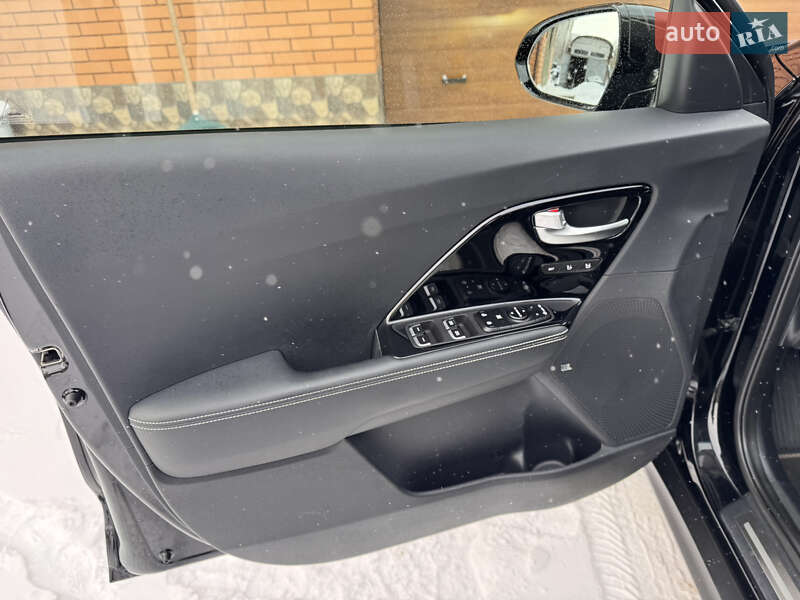 Внедорожник / Кроссовер Kia Niro 2020 в Казатине