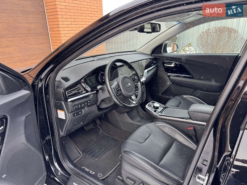 Внедорожник / Кроссовер Kia Niro 2020 в Казатине