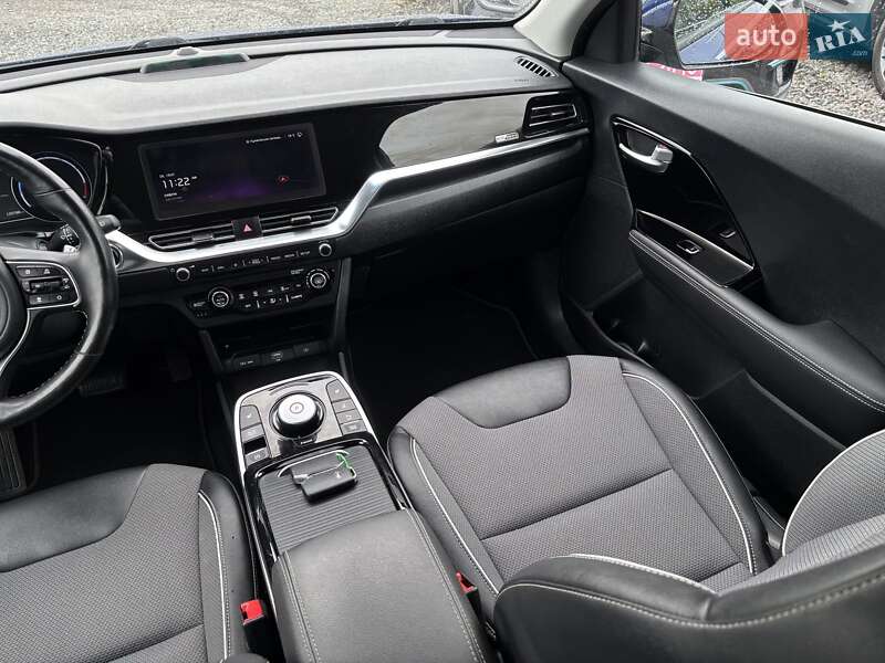 Позашляховик / Кросовер Kia Niro 2020 в Львові