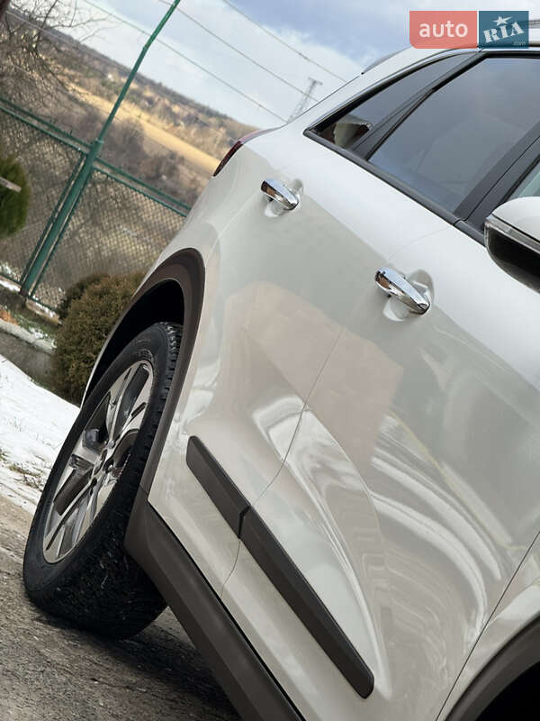 Позашляховик / Кросовер Kia Niro 2020 в Дрогобичі