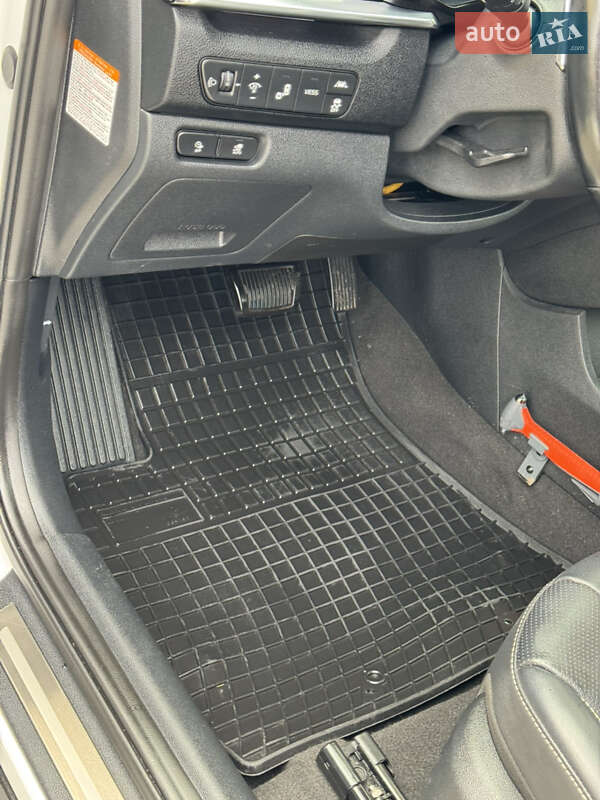 Позашляховик / Кросовер Kia Niro 2020 в Дрогобичі