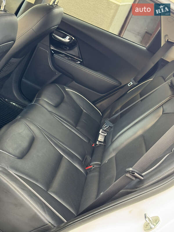 Позашляховик / Кросовер Kia Niro 2020 в Дрогобичі