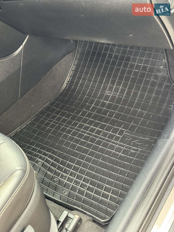 Позашляховик / Кросовер Kia Niro 2020 в Дрогобичі