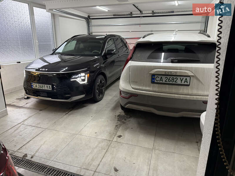 Позашляховик / Кросовер Kia Niro 2023 в Умані