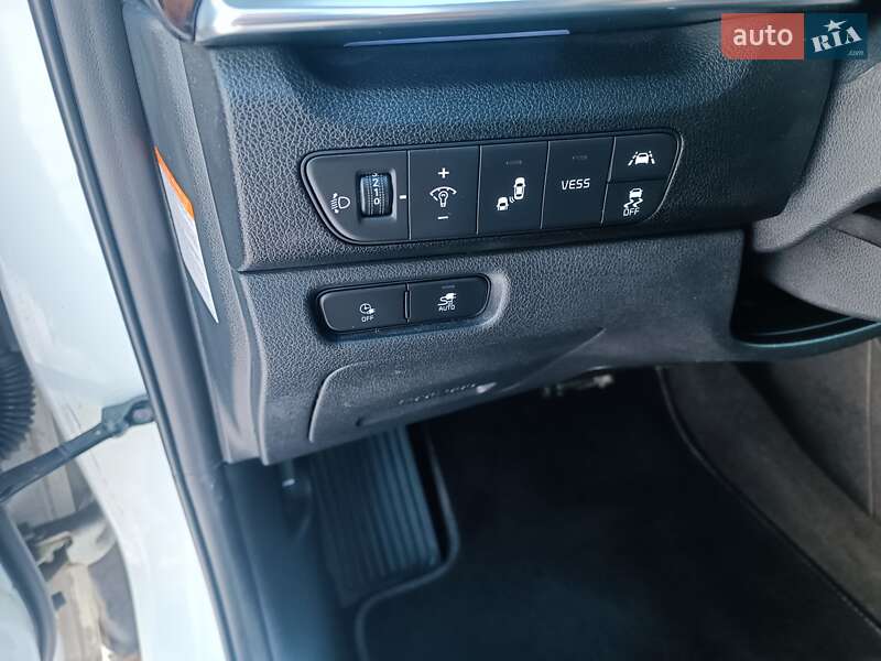 Внедорожник / Кроссовер Kia Niro 2020 в Луцке