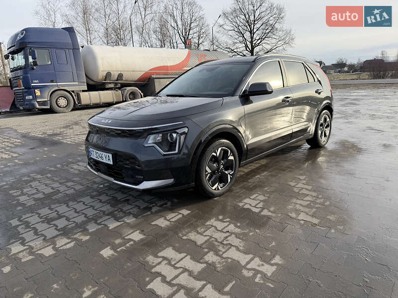 Позашляховик / Кросовер Kia Niro 2023 в Калуші