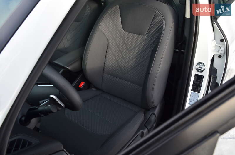 Позашляховик / Кросовер Kia Niro 2024 в Львові фото 13 Позашляховик / Кросовер Kia Niro 2024 в Львові