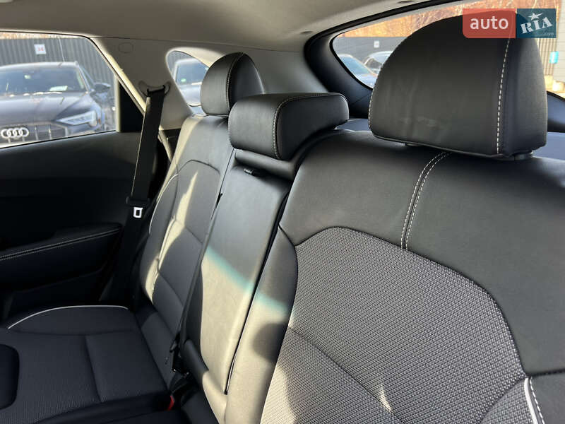 Внедорожник / Кроссовер Kia Niro 2021 в Луцке