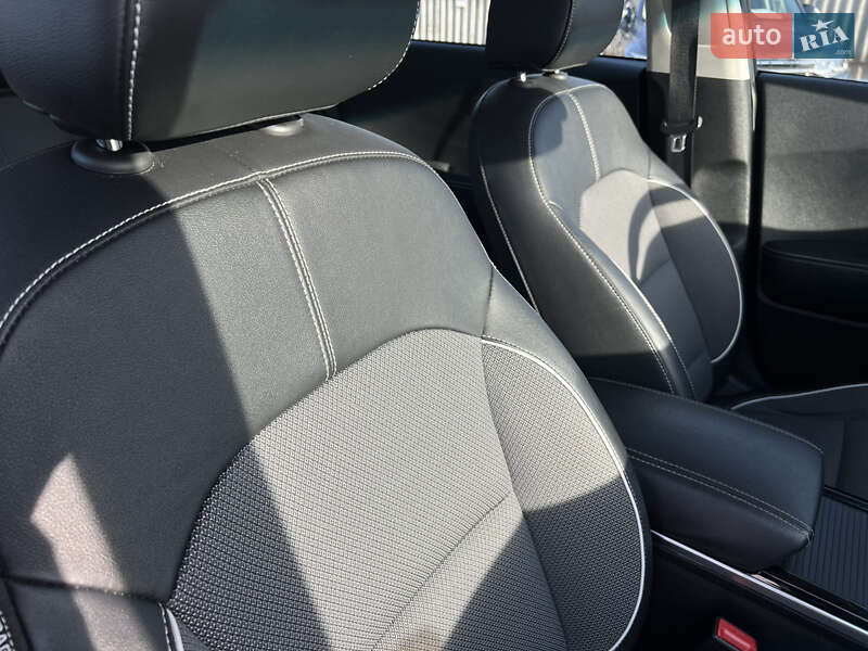 Внедорожник / Кроссовер Kia Niro 2021 в Луцке