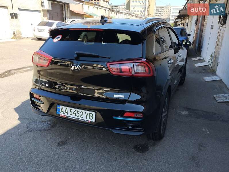 Внедорожник / Кроссовер Kia Niro 2019 в Киеве