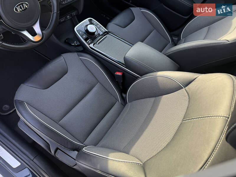 Внедорожник / Кроссовер Kia Niro 2021 в Луцке