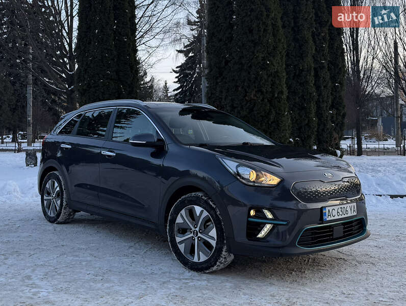 Позашляховик / Кросовер Kia Niro 2019 в Тернополі фото 16 Позашляховик / Кросовер Kia Niro 2019 в Тернополі