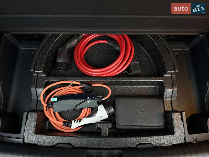 Внедорожник / Кроссовер Kia Niro 2020 в Киеве