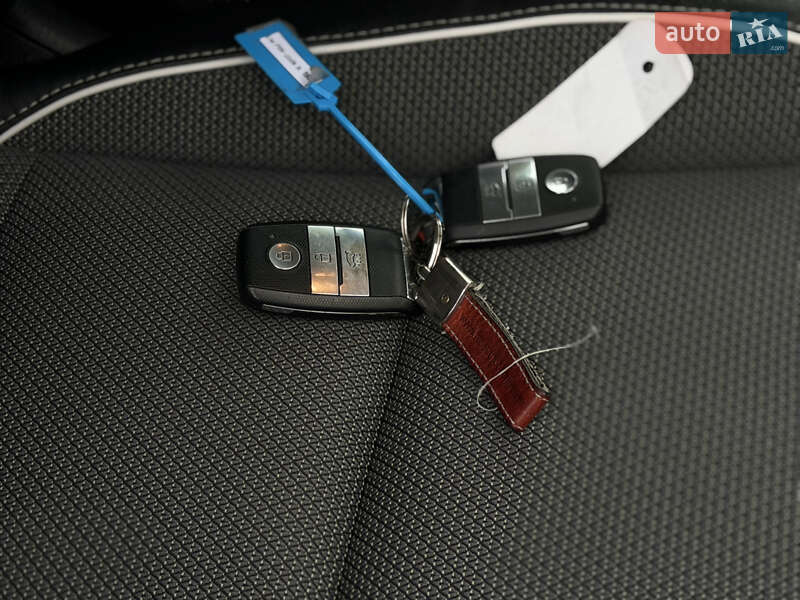 Позашляховик / Кросовер Kia Niro 2020 в Дубні фото 16 Позашляховик / Кросовер Kia Niro 2020 в Дубні