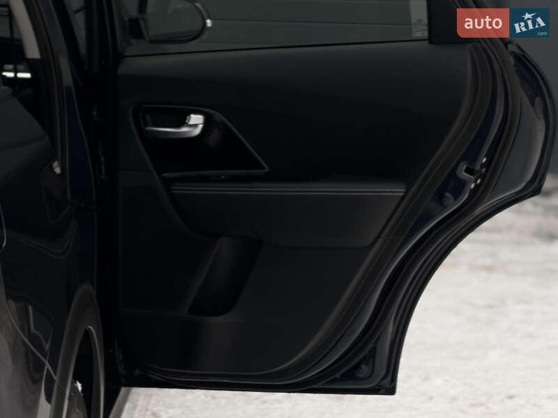 Позашляховик / Кросовер Kia Niro 2020 в Дубні фото 21 Позашляховик / Кросовер Kia Niro 2020 в Дубні