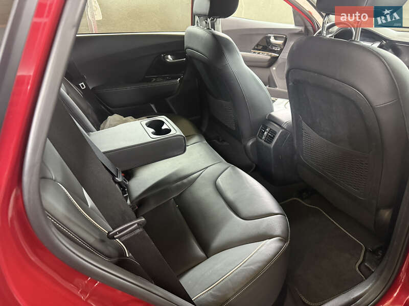 Позашляховик / Кросовер Kia Niro 2020 в Вінниці фото 24 Позашляховик / Кросовер Kia Niro 2020 в Вінниці