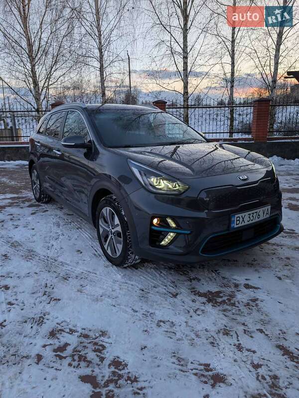 Внедорожник / Кроссовер Kia Niro 2020 в Староконстантинове фото 2 Внедорожник / Кроссовер Kia Niro 2020 в Староконстантинове