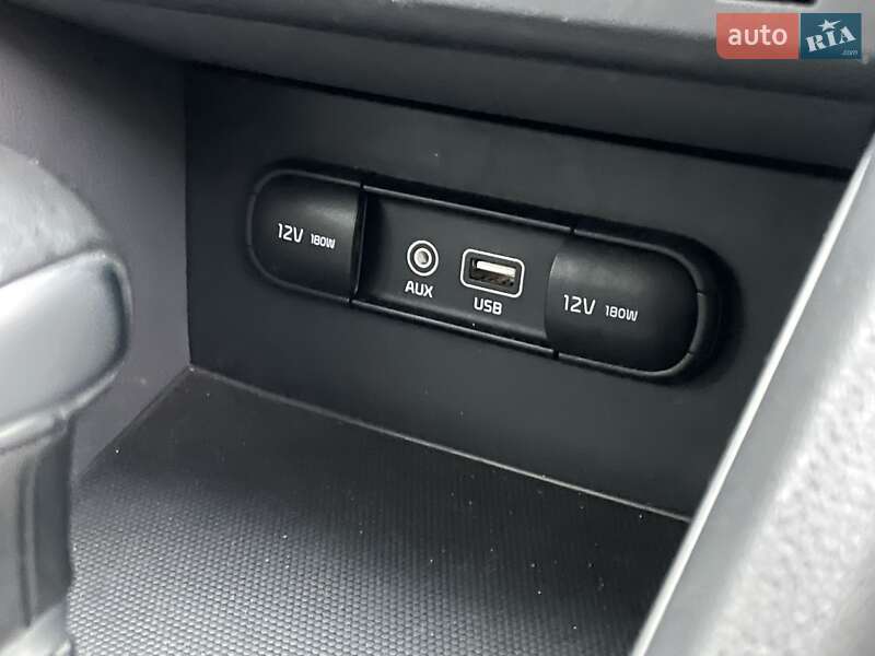 Позашляховик / Кросовер Kia Niro 2019 в Бердичеві фото 38 Позашляховик / Кросовер Kia Niro 2019 в Бердичеві