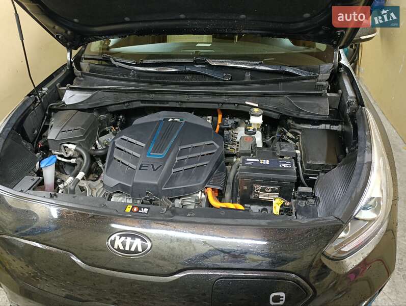 Внедорожник / Кроссовер Kia Niro 2019 в Киеве