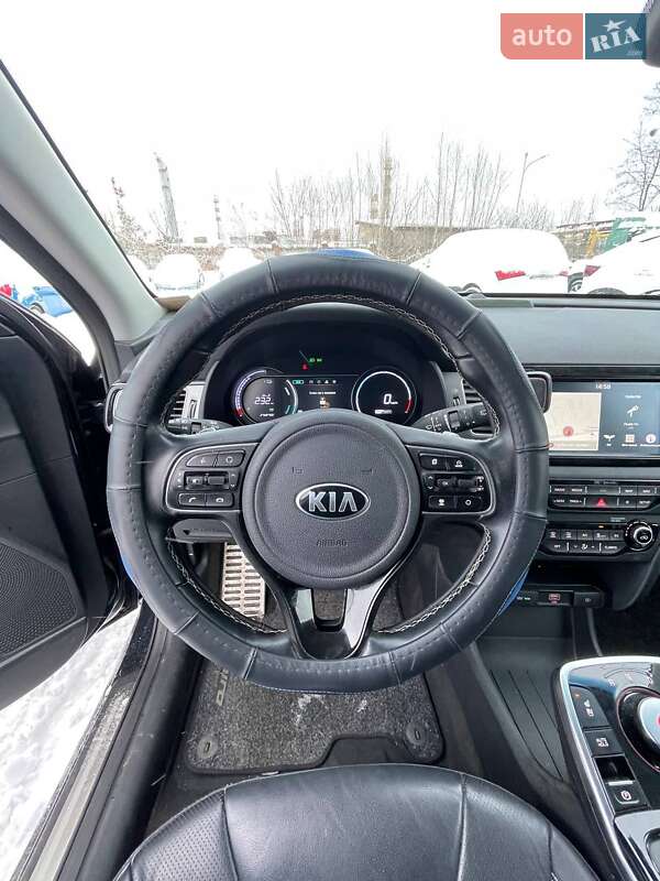 Позашляховик / Кросовер Kia Niro 2019 в Львові